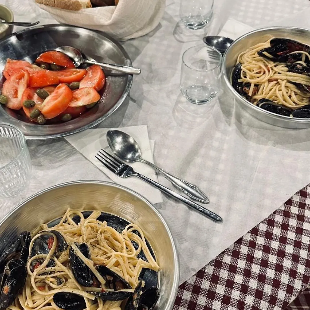 Natural Hostel 히마레 0*,  알바니아